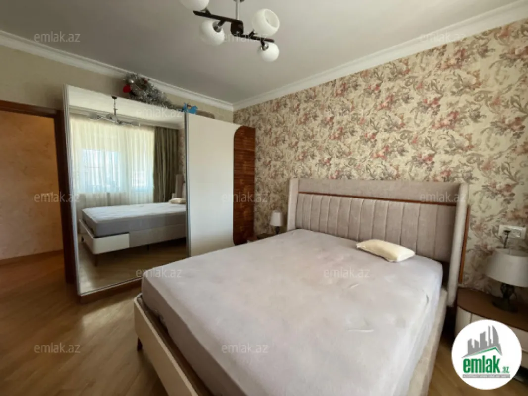 Satılır 2 otaqlı köhnə tikili 70 m²