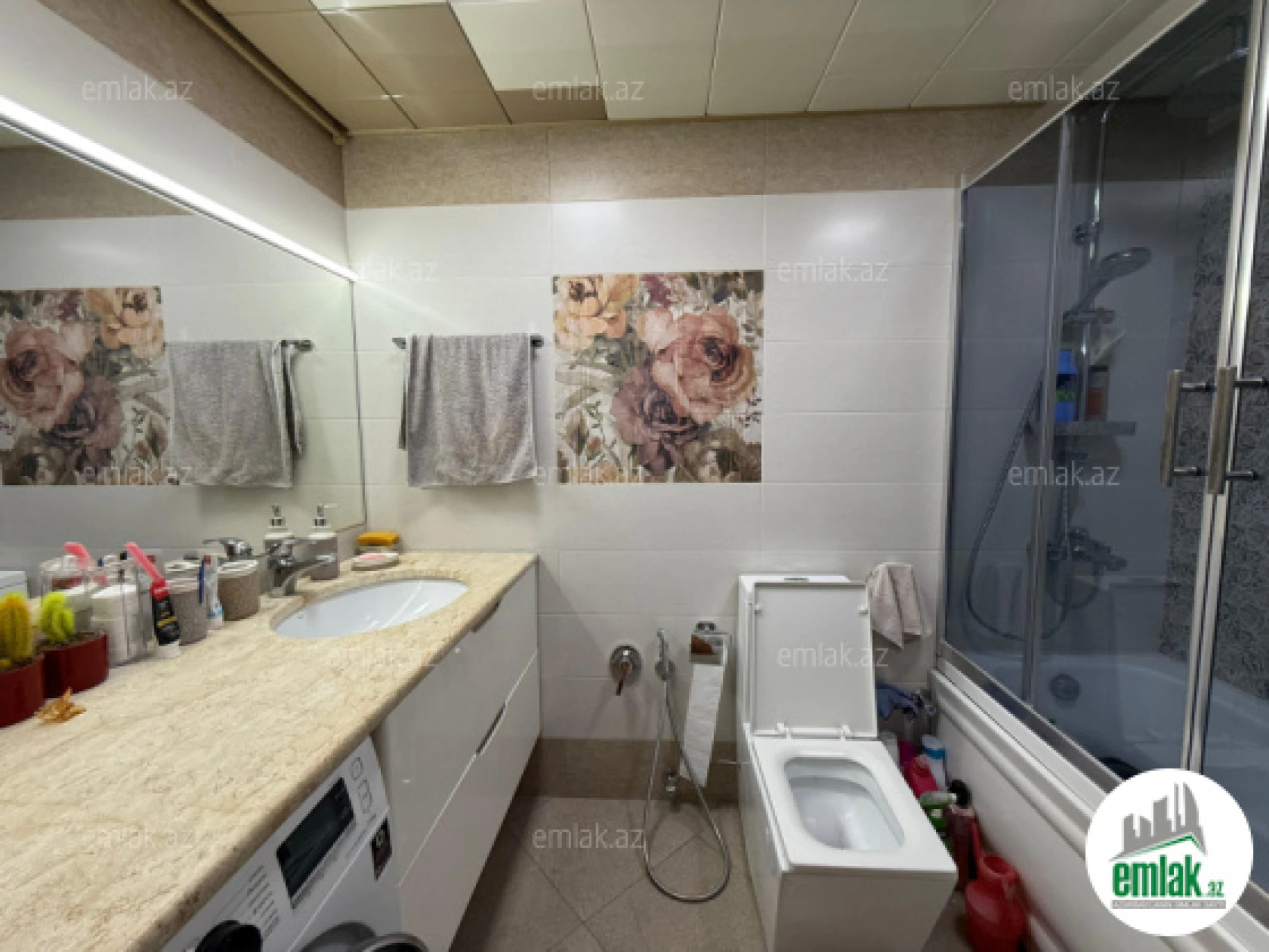 Satılır 2 otaqlı köhnə tikili 70 m²