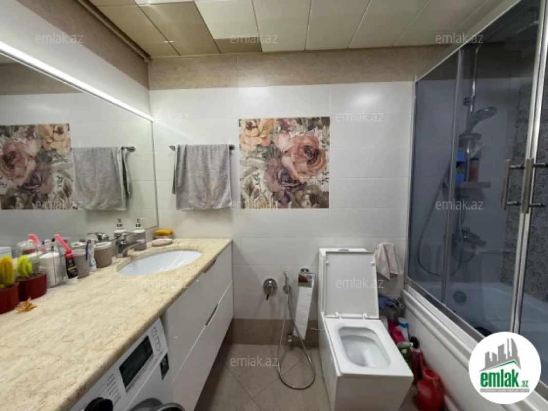 Satılır 2 otaqlı köhnə tikili 70 m²