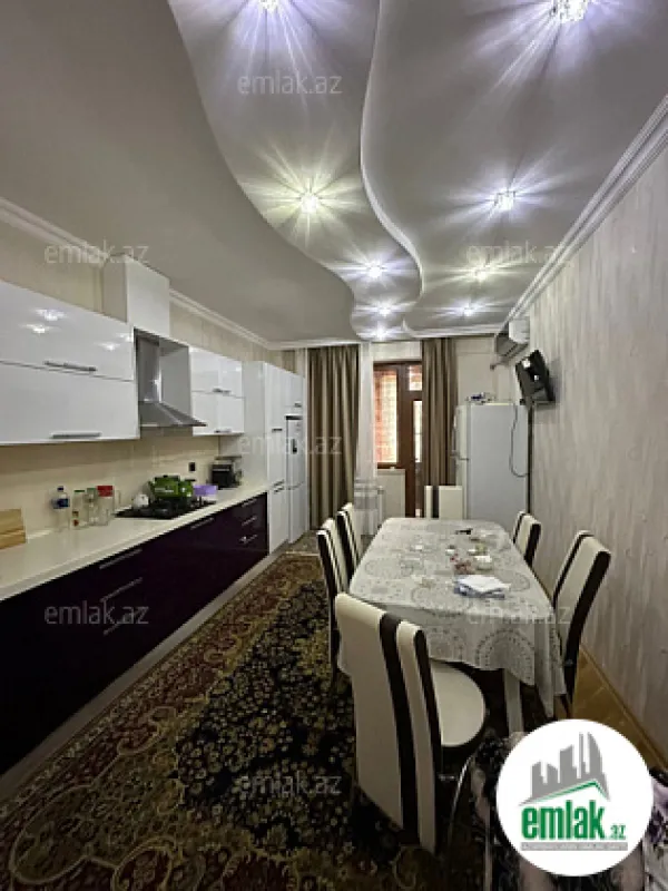 Satılır 4 otaqlı yeni tikili 163 m²