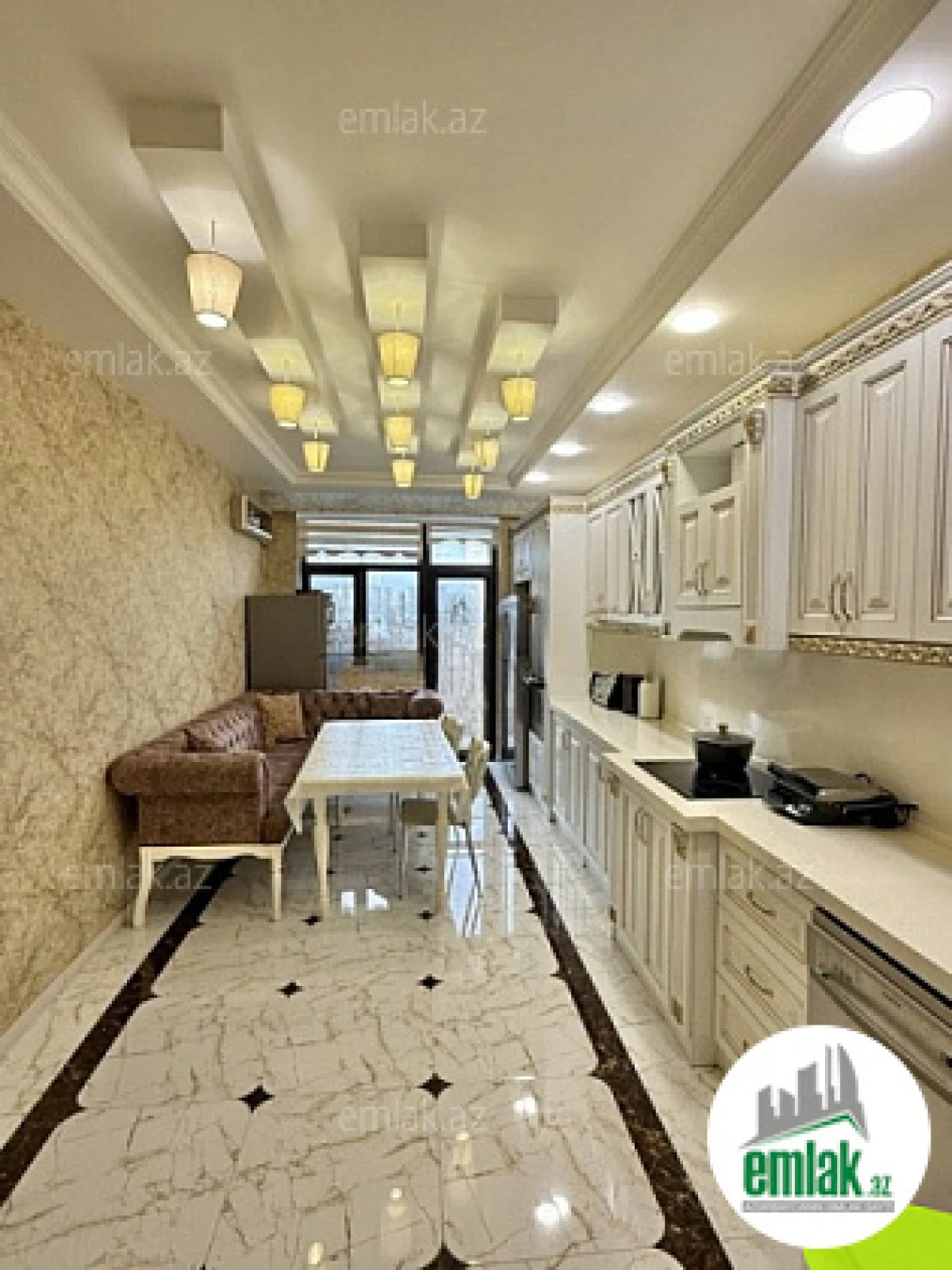 Satılır 5 otaqlı yeni tikili 230 m²