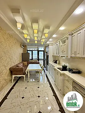 Satılır 5 otaqlı yeni tikili 230 m²