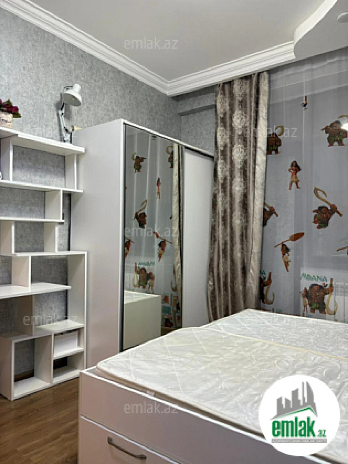 Satılır 2 otaqlı yeni tikili 55 m²