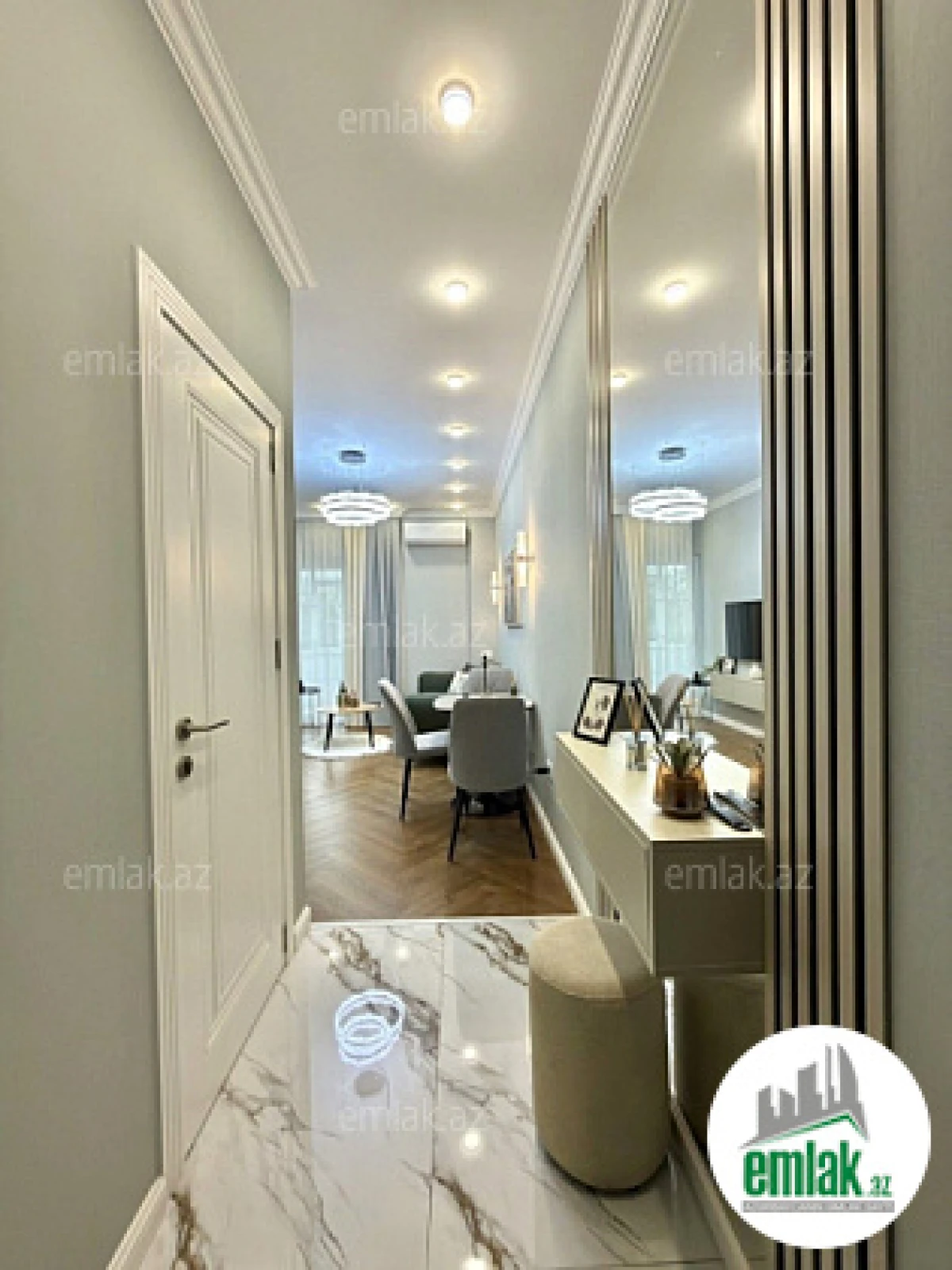 Satılır 2 otaqlı köhnə tikili 50 m²