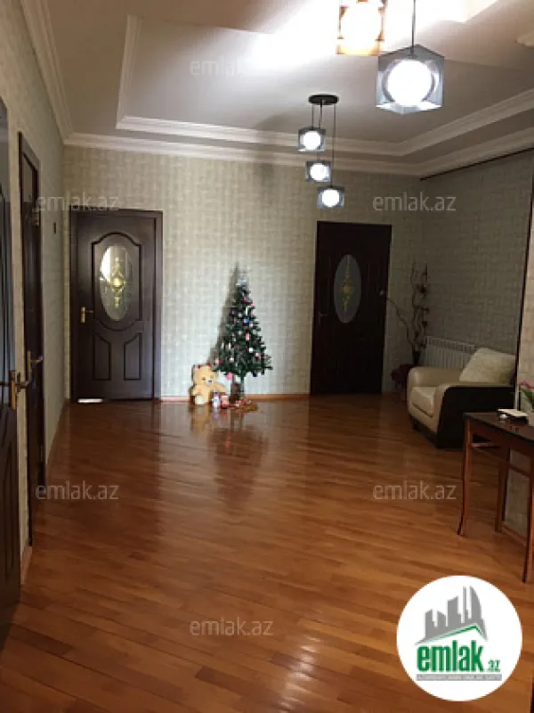 Satılır 3 otaqlı yeni tikili 140 m²