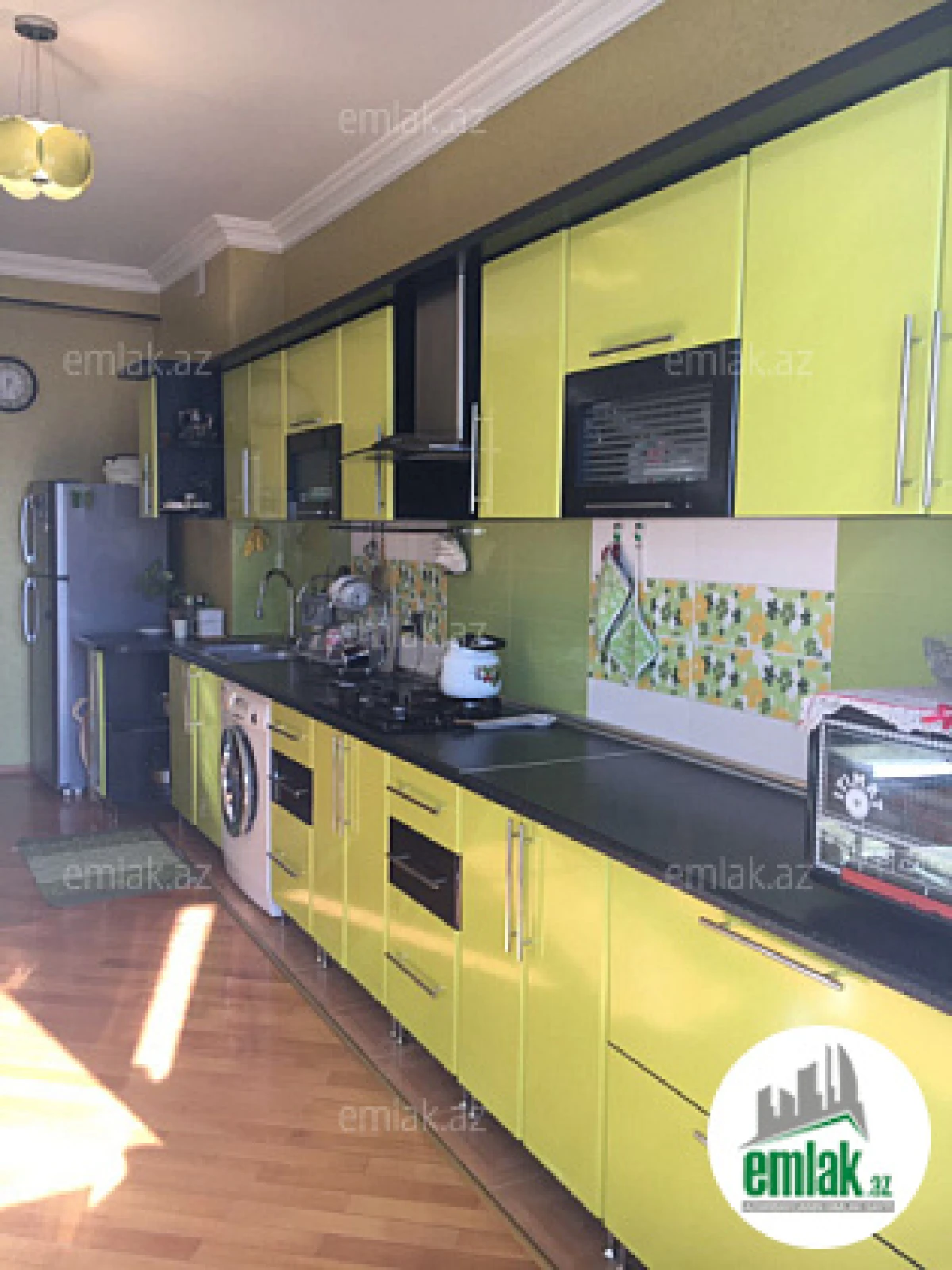 Satılır 3 otaqlı yeni tikili 140 m²