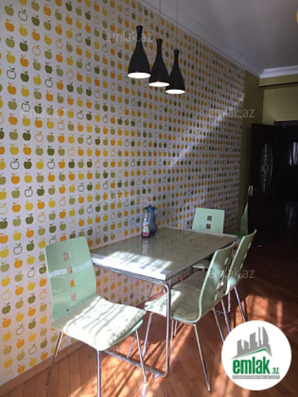 Satılır 3 otaqlı yeni tikili 140 m²