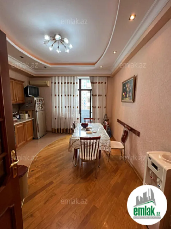 Satılır 3 otaqlı yeni tikili 169 m²