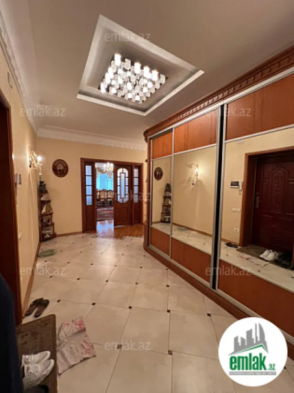 Satılır 3 otaqlı yeni tikili 169 m²