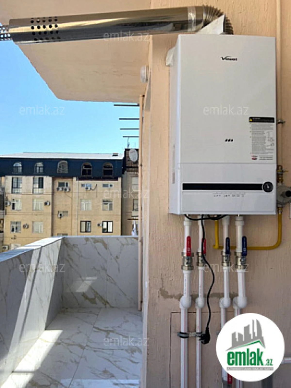 Satılır 3 otaqlı köhnə tikili 105 m²