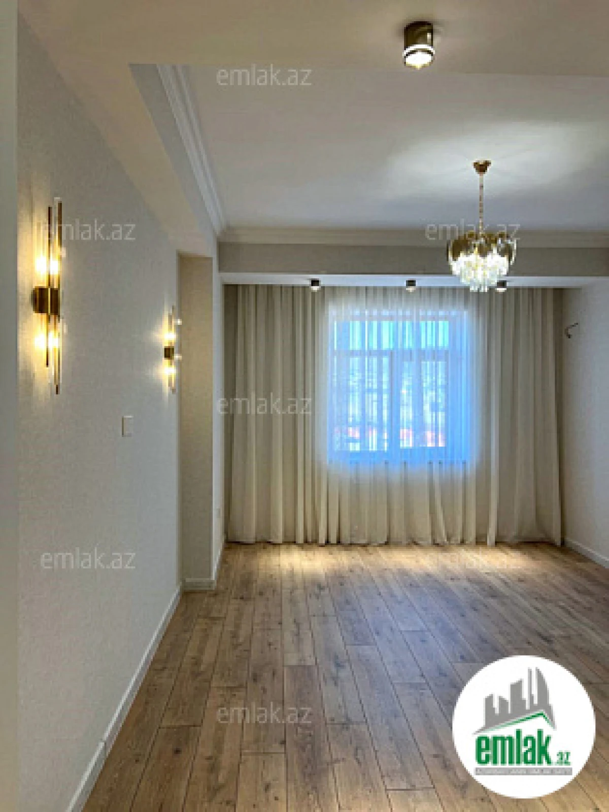 Satılır 3 otaqlı köhnə tikili 105 m²