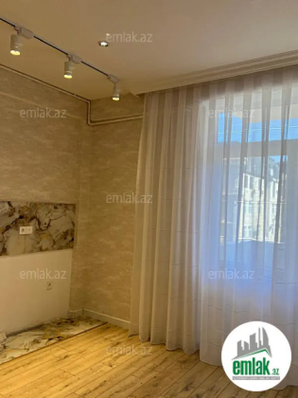 Satılır 3 otaqlı köhnə tikili 105 m²