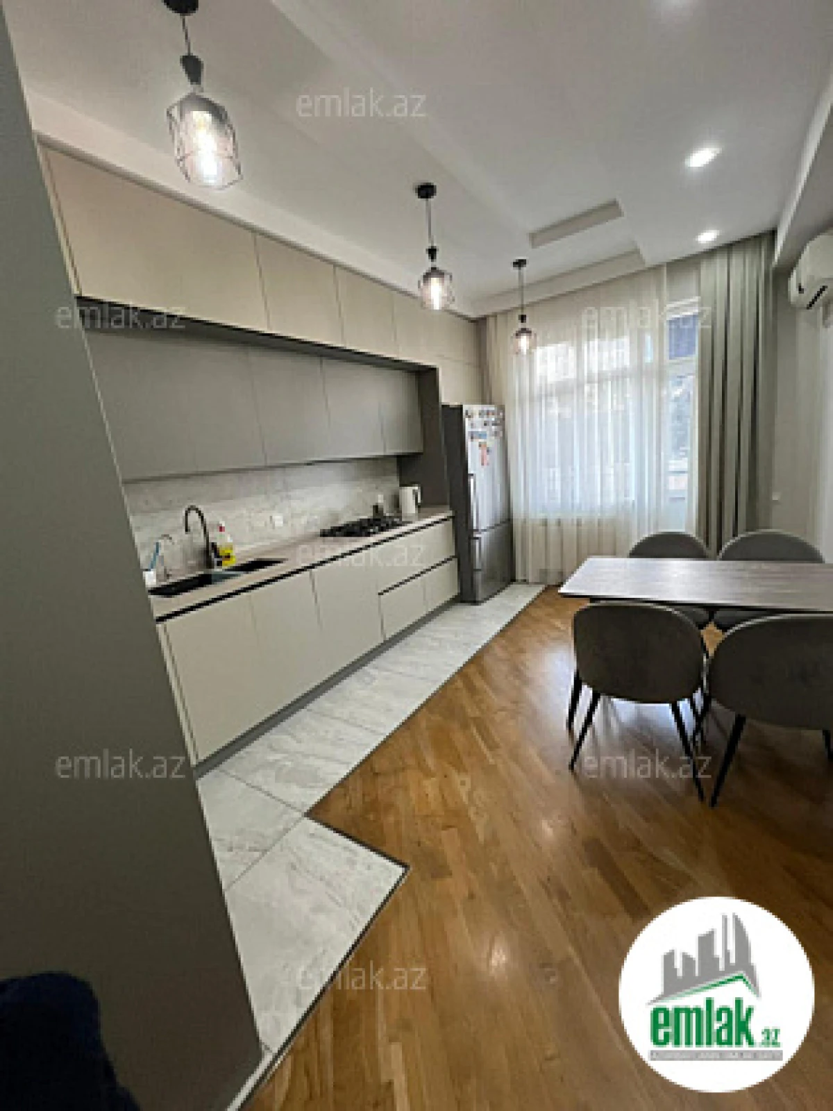 Satılır 3 otaqlı yeni tikili 141 m²