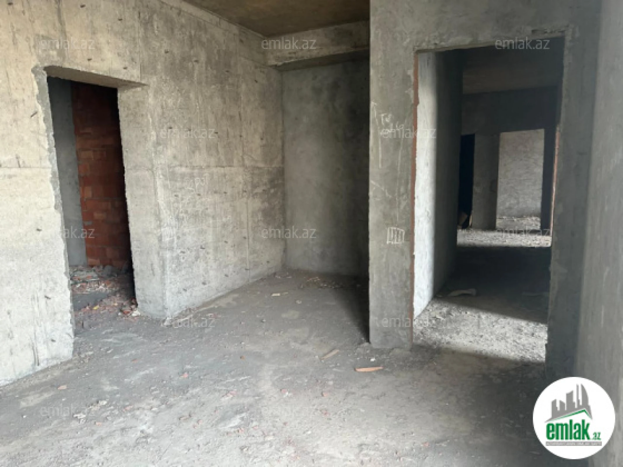 Satılır 3 otaqlı yeni tikili 133 m²