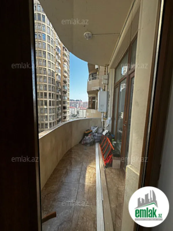 Satılır 4 otaqlı yeni tikili 192 m²