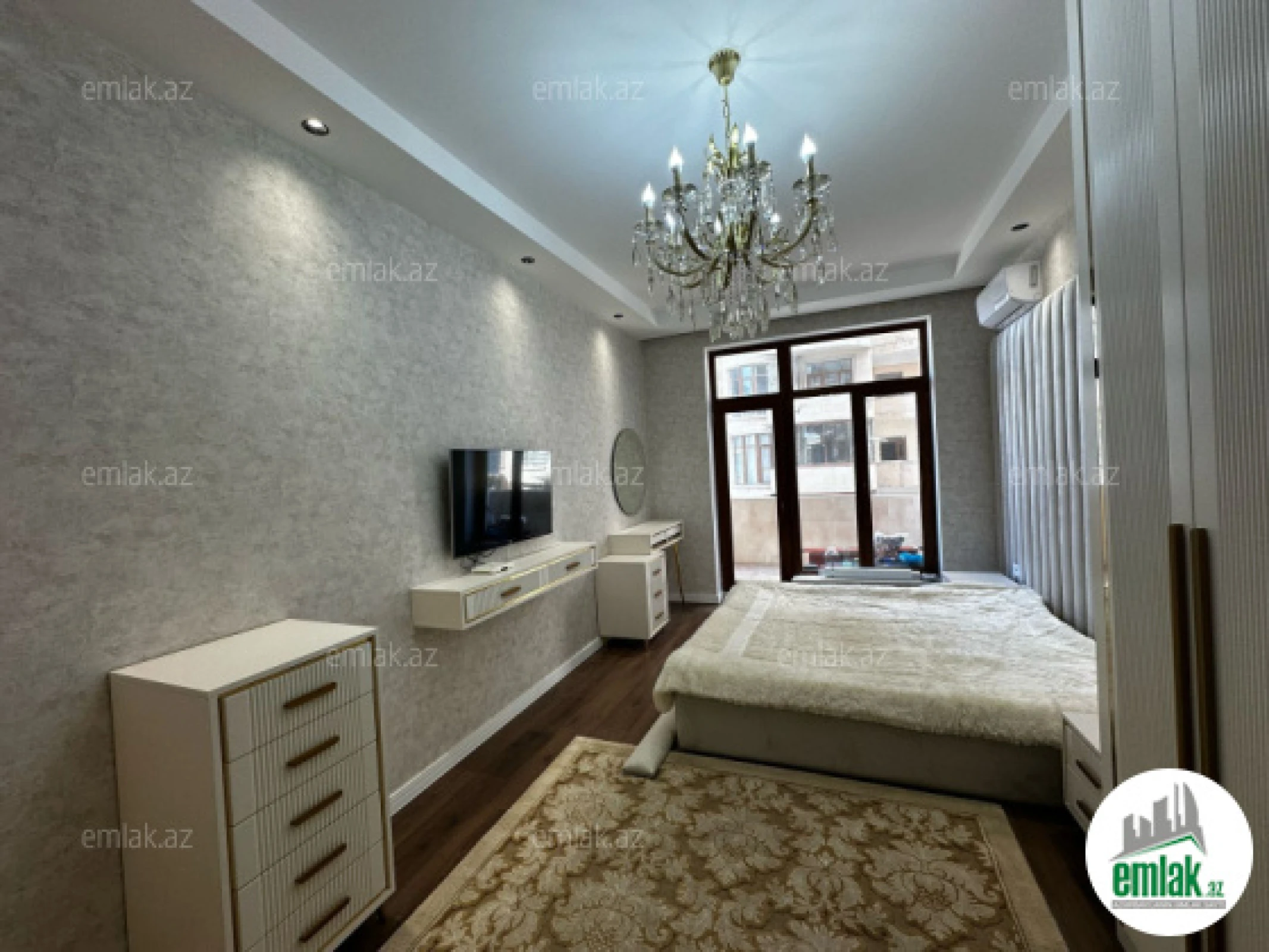 Satılır 4 otaqlı yeni tikili 192 m²