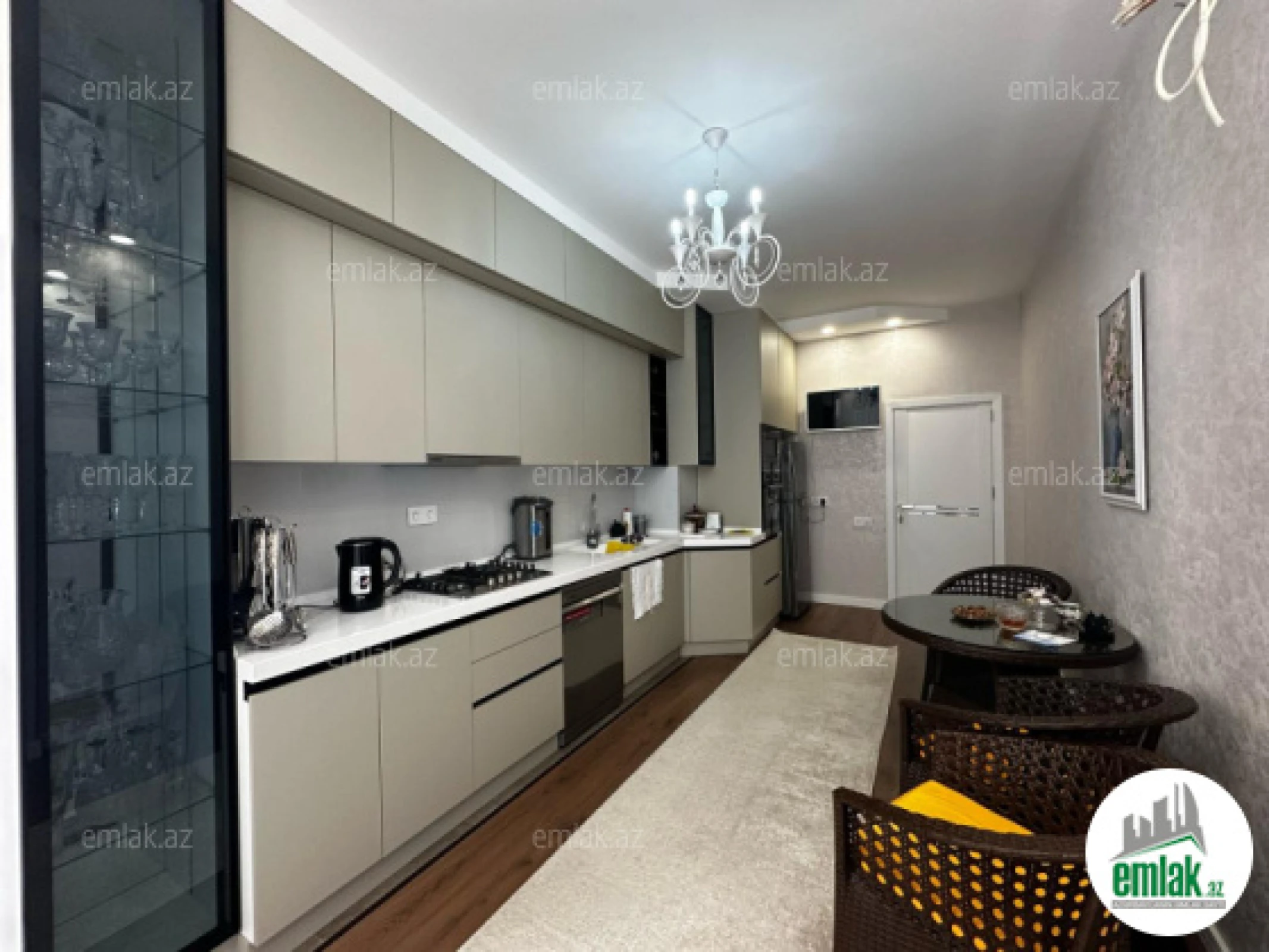 Satılır 4 otaqlı yeni tikili 192 m²