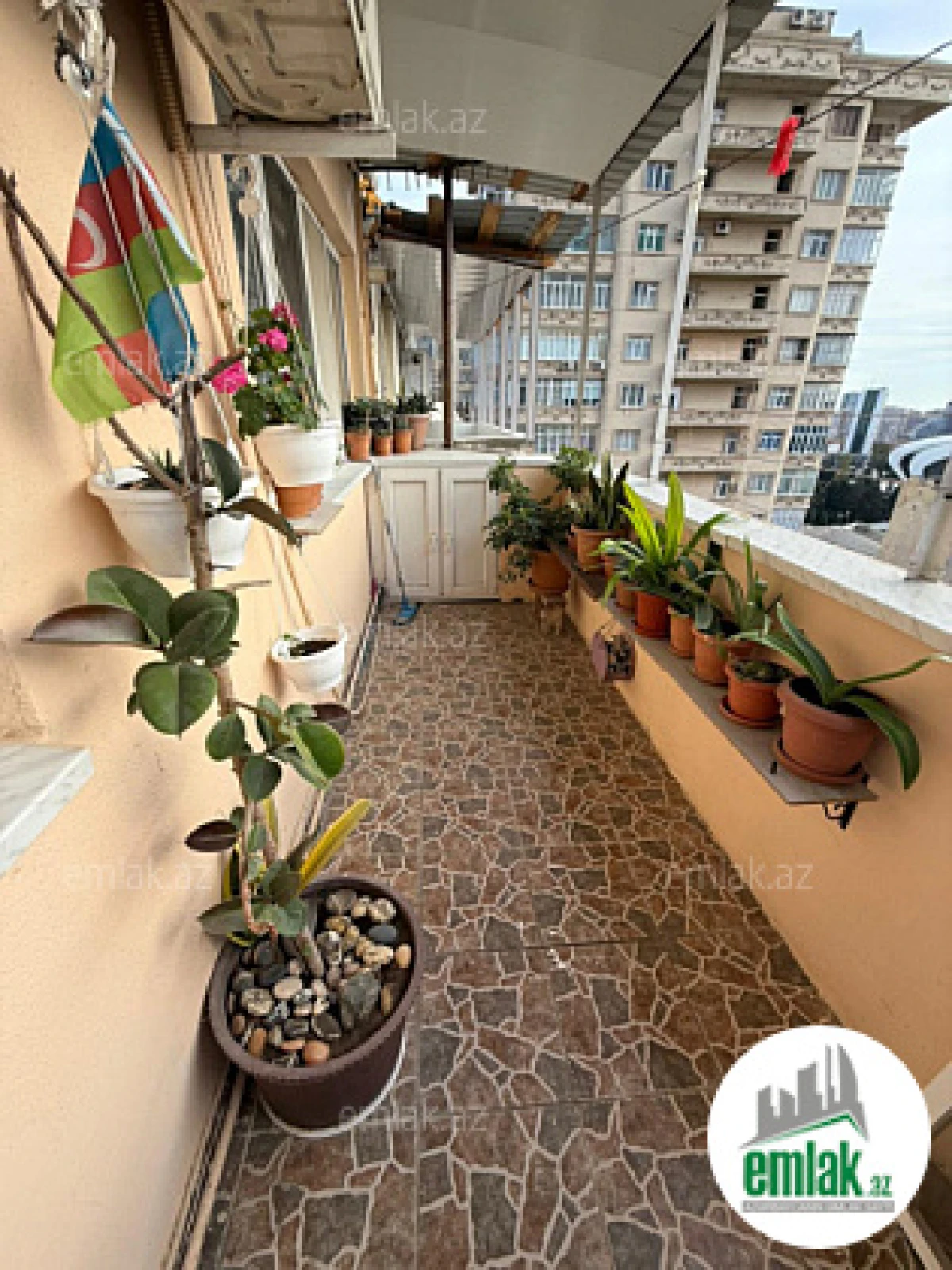 Satılır 3 otaqlı yeni tikili 135 m²