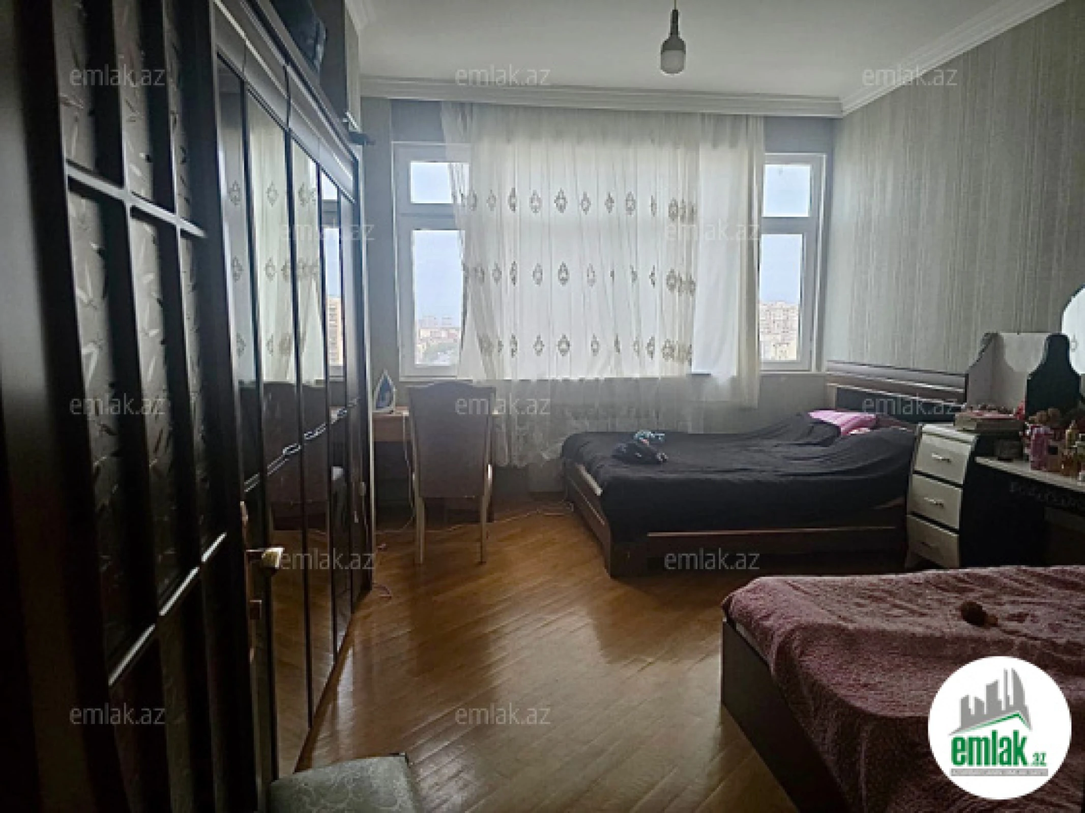 Satılır 3 otaqlı yeni tikili 132 m²