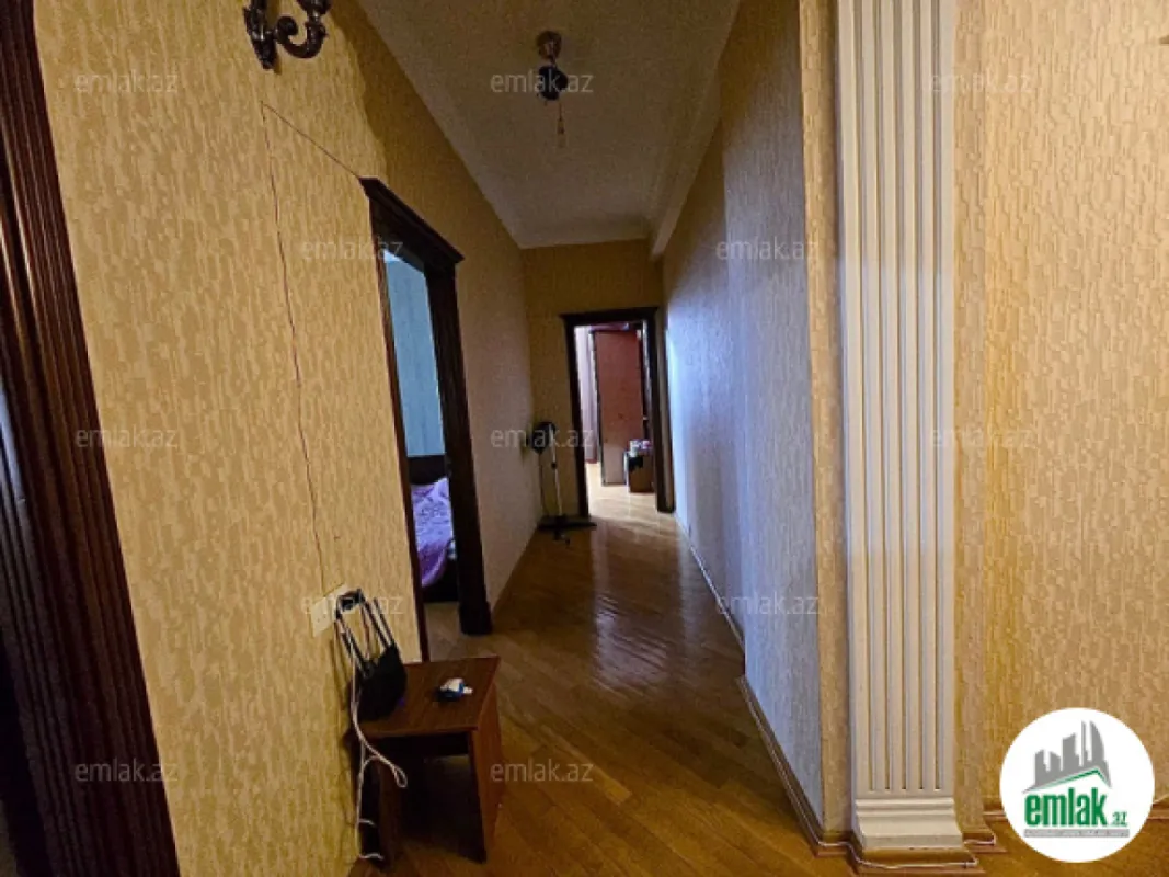 Satılır 3 otaqlı yeni tikili 132 m²