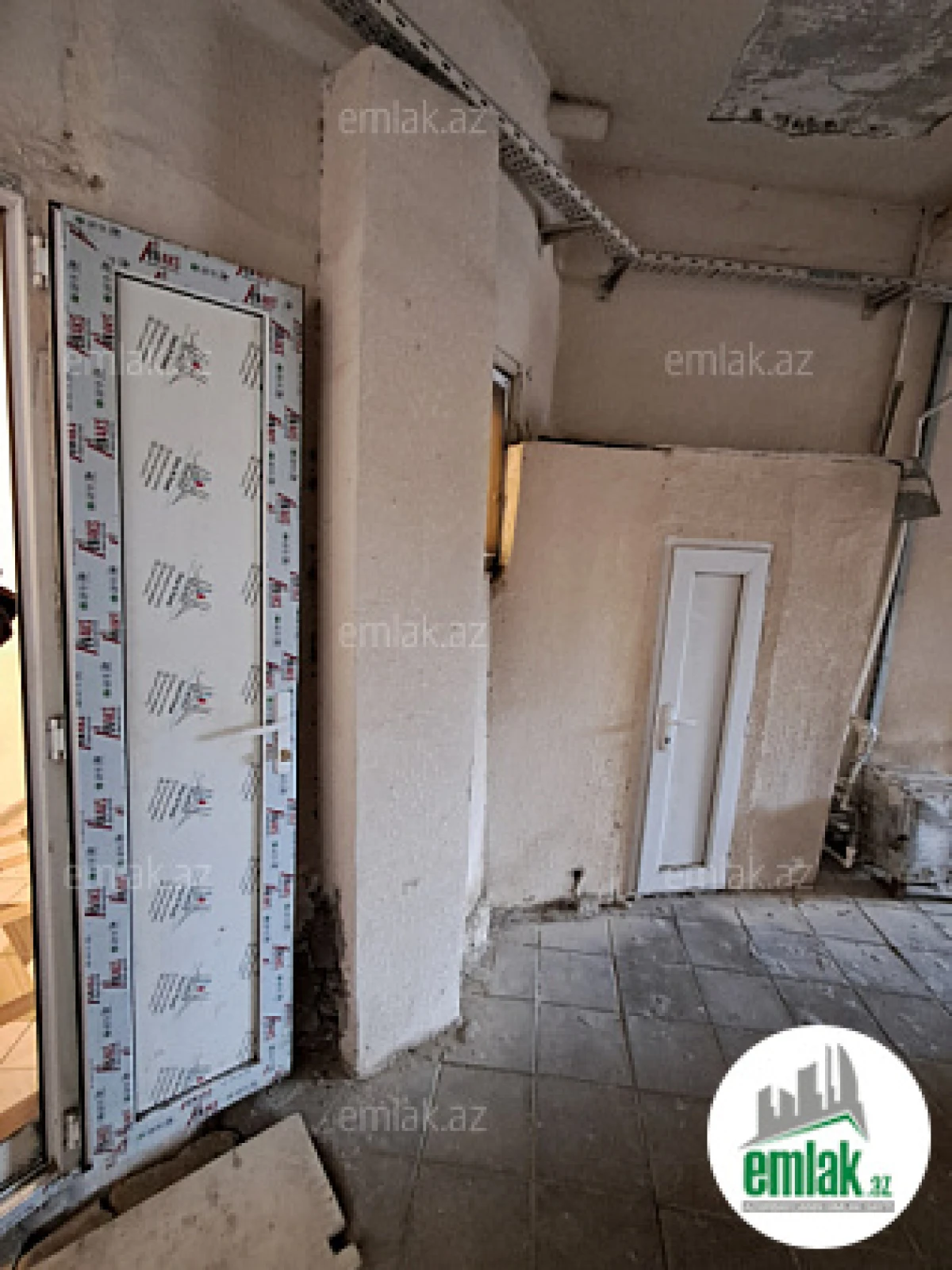 Satılır 1 otaqlı köhnə tikili 8 m²