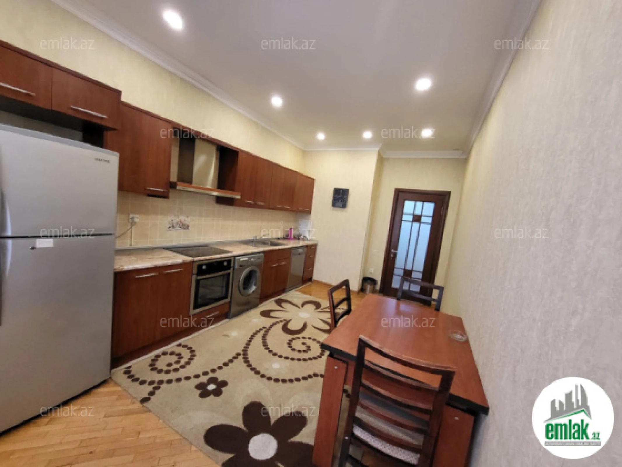 Satılır 4 otaqlı yeni tikili 188 m²