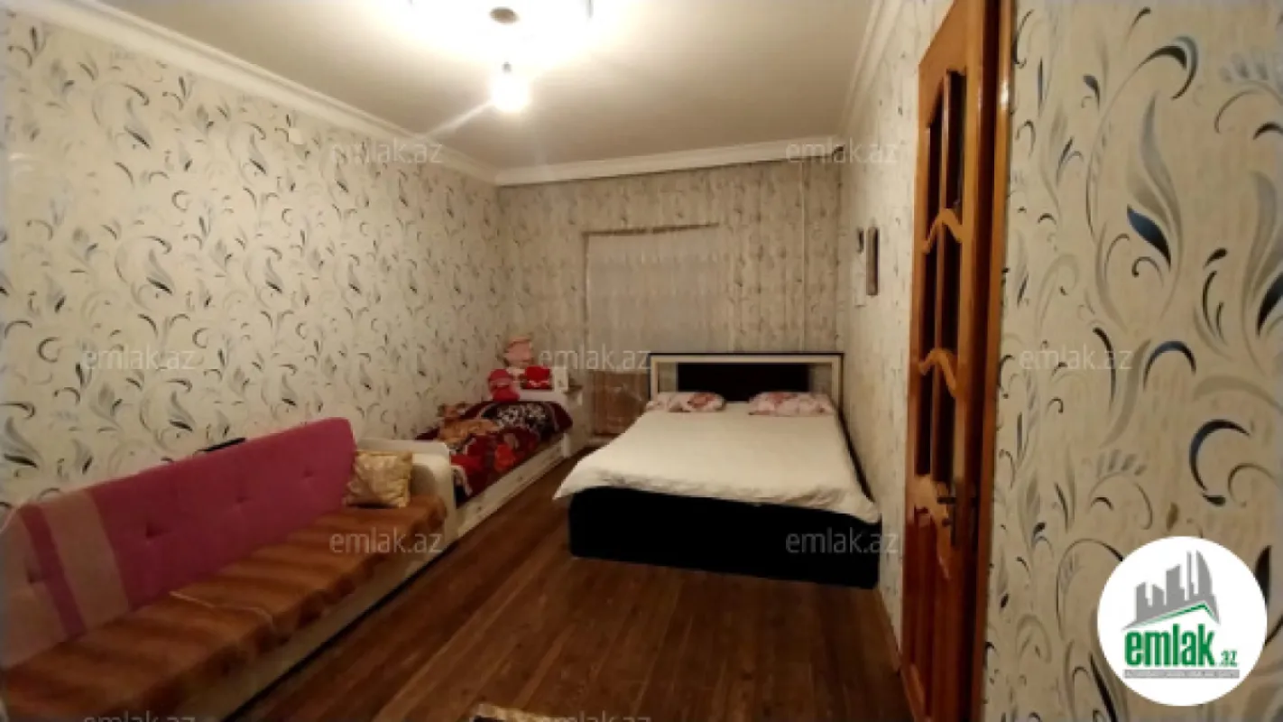 Satılır 1 otaqlı köhnə tikili 37 m²