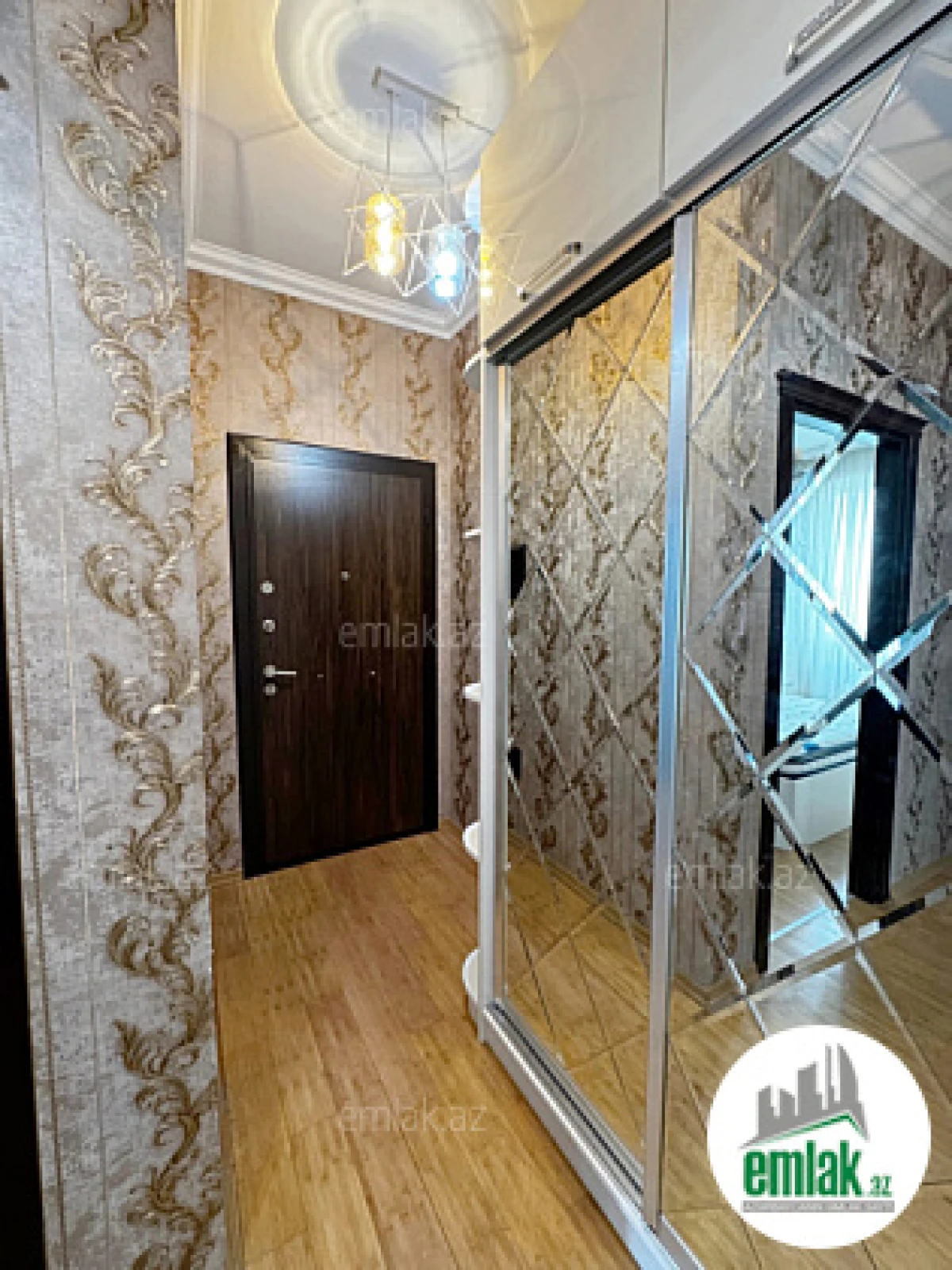 Satılır 2 otaqlı yeni tikili 55 m²