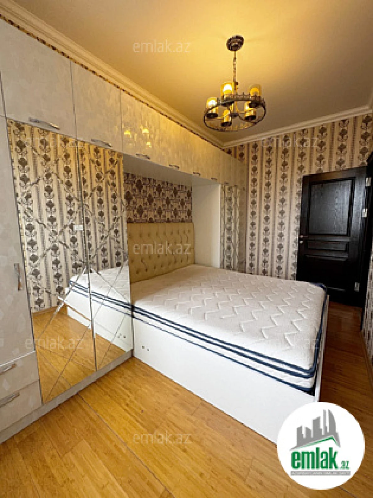 Satılır 2 otaqlı yeni tikili 55 m²