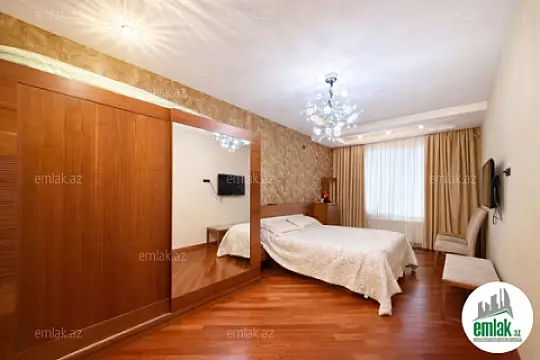Satılır 3 otaqlı yeni tikili 100 m²