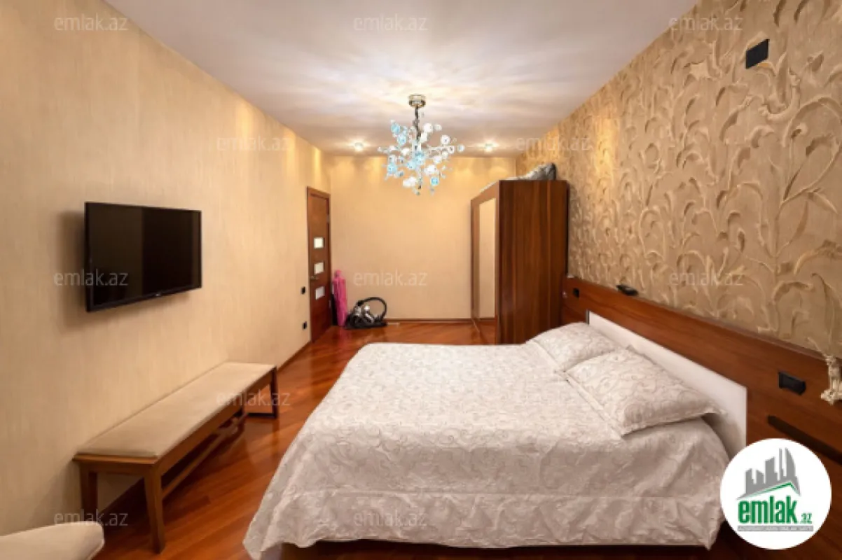 Satılır 3 otaqlı yeni tikili 100 m²