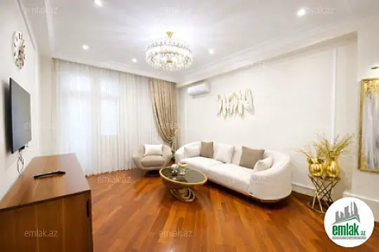 Satılır 3 otaqlı yeni tikili 100 m²