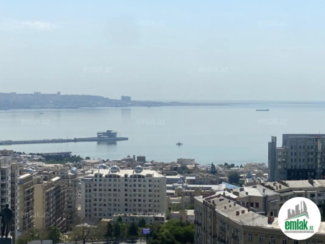 Satılır 4 otaqlı yeni tikili 185 m²