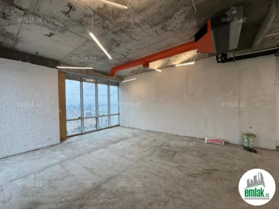 Satılır 4 otaqlı yeni tikili 185 m²