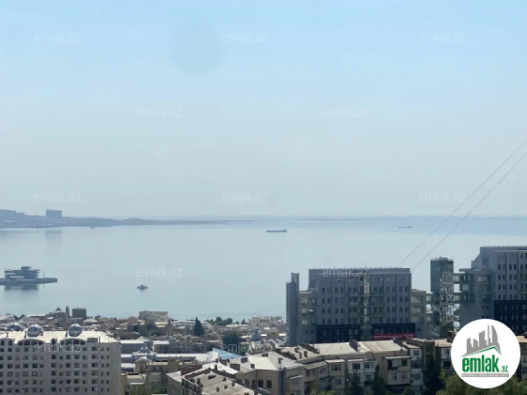 Satılır 4 otaqlı yeni tikili 185 m²