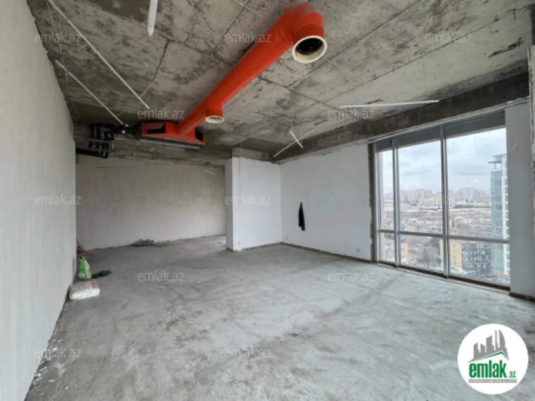 Satılır 4 otaqlı yeni tikili 185 m²