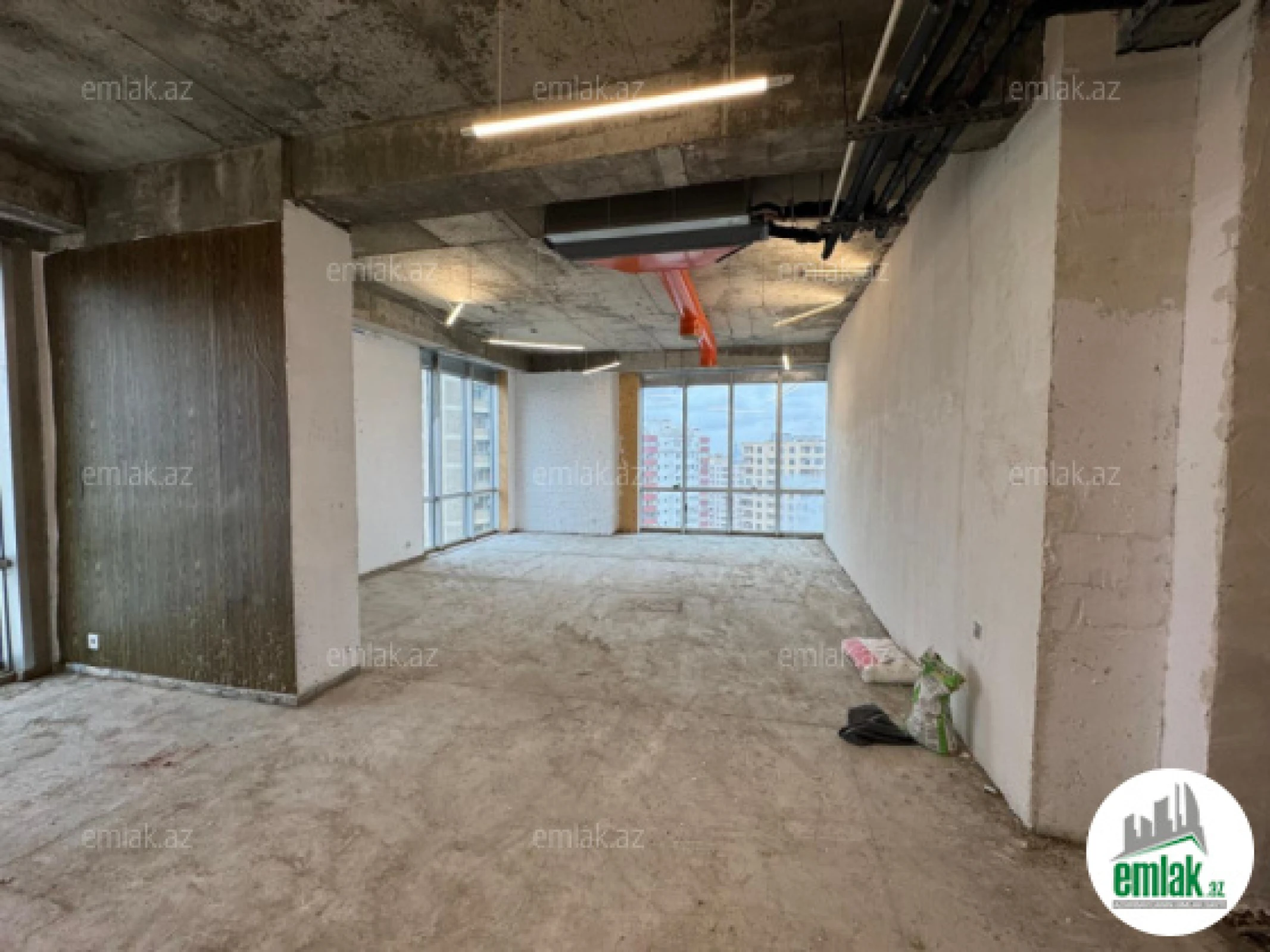 Satılır 4 otaqlı yeni tikili 185 m²