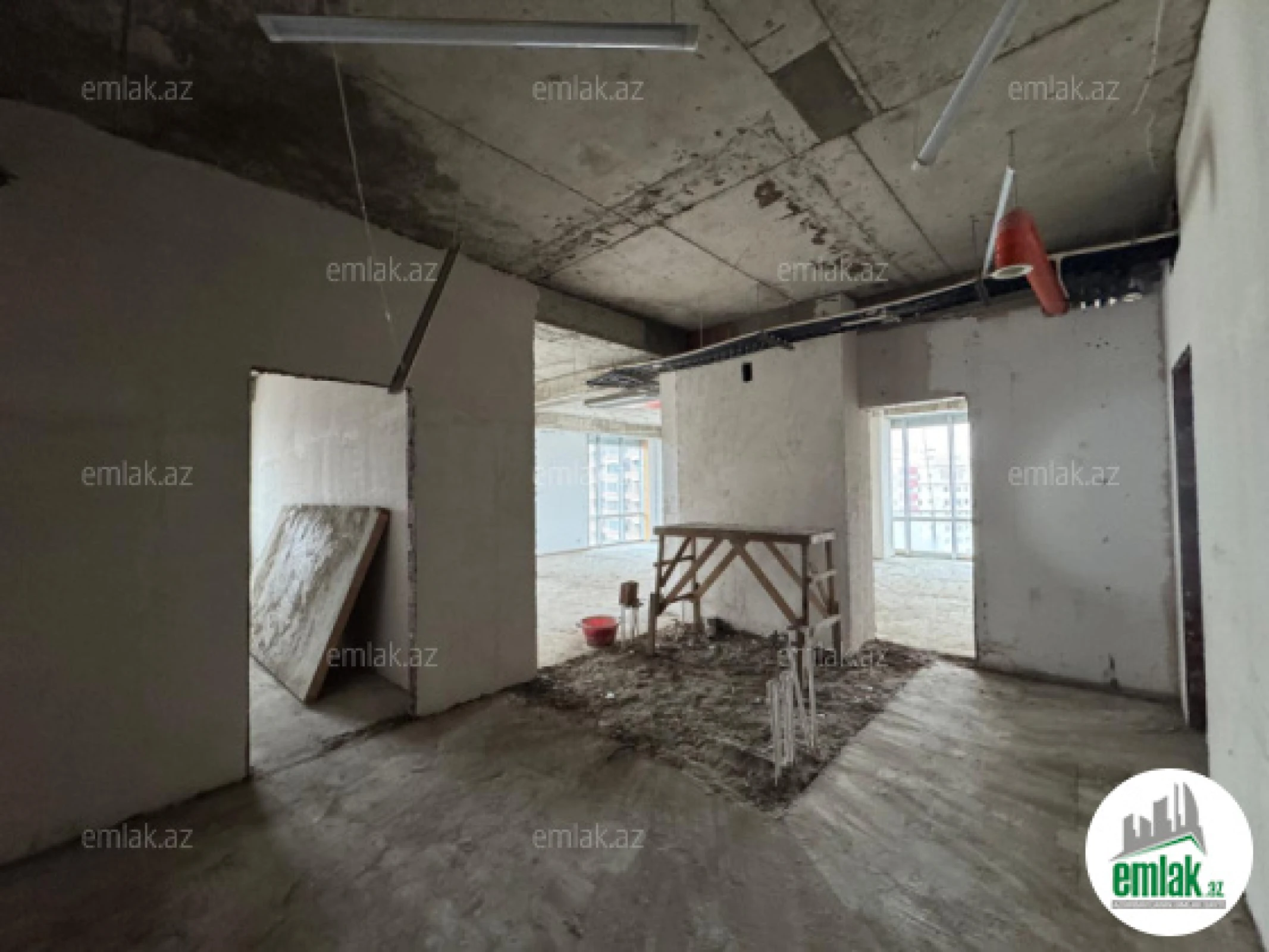 Satılır 4 otaqlı yeni tikili 185 m²