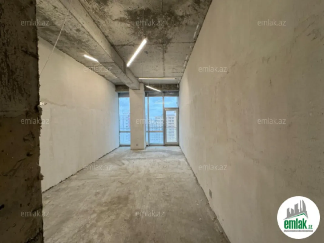 Satılır 4 otaqlı yeni tikili 185 m²