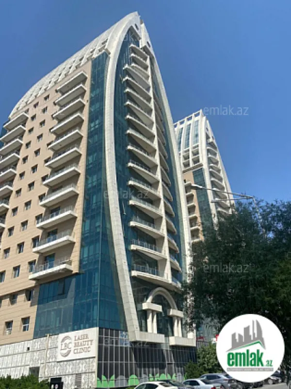 Satılır 4 otaqlı yeni tikili 185 m²