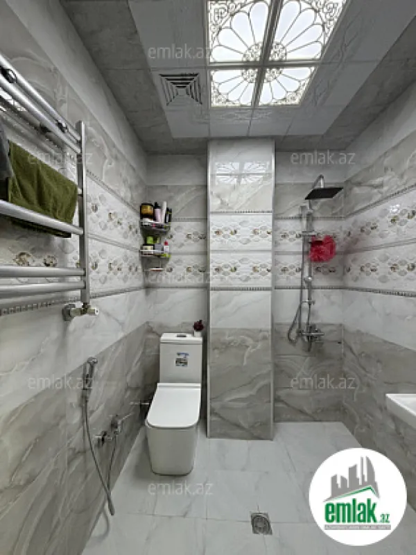 Satılır 2 otaqlı yeni tikili 83 m²