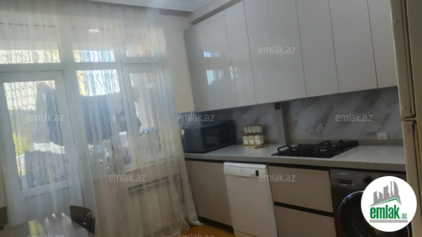 Satılır 3 otaqlı yeni tikili 105 m²