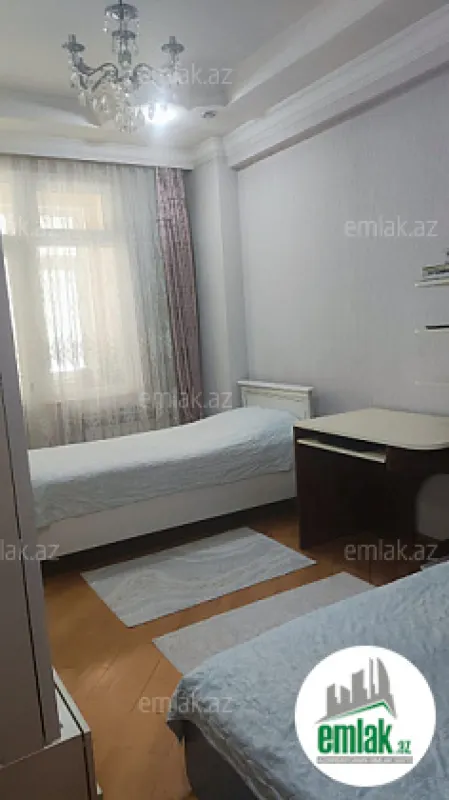 Satılır 3 otaqlı yeni tikili 105 m²