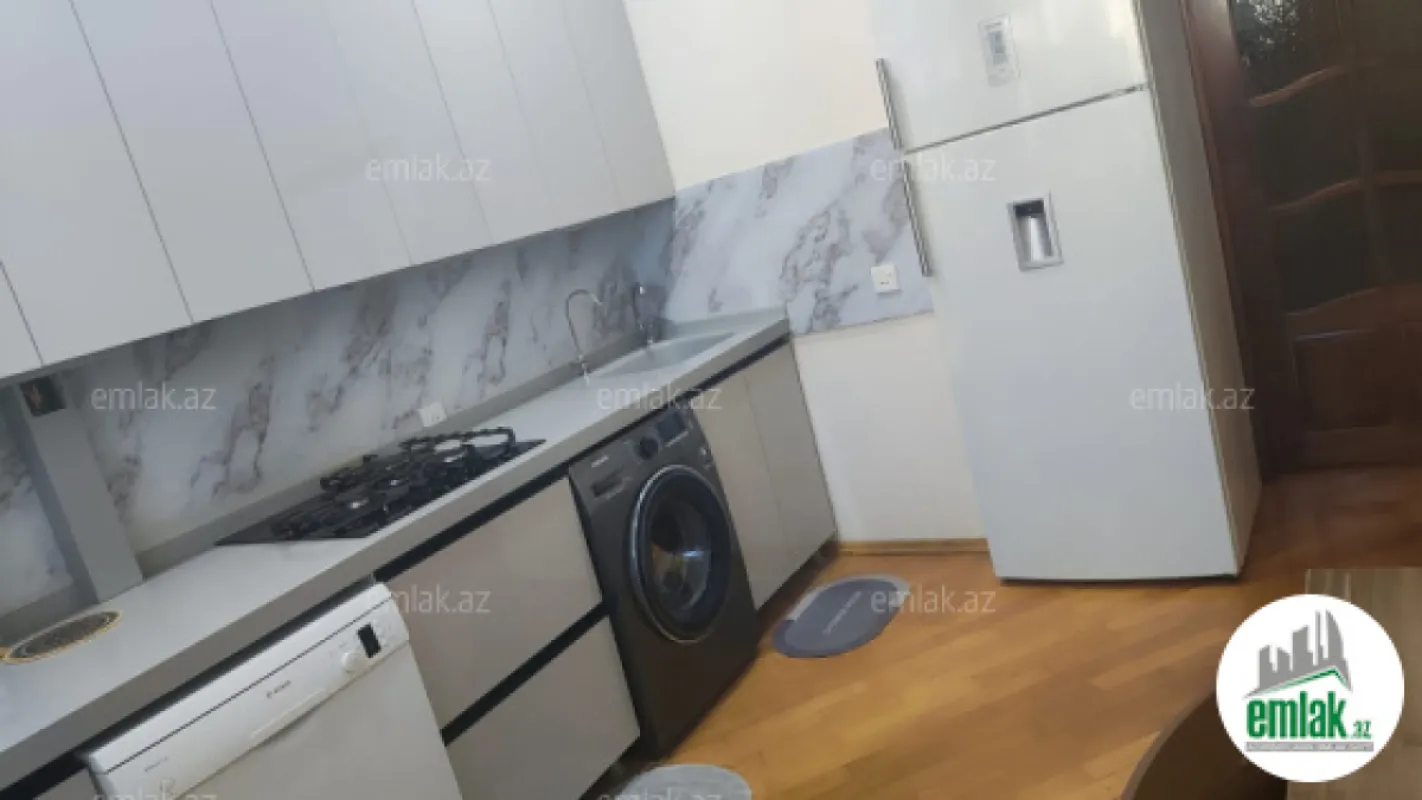 Satılır 3 otaqlı yeni tikili 105 m²