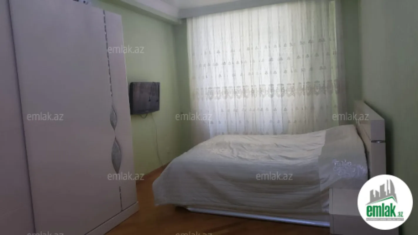 Satılır 3 otaqlı yeni tikili 105 m²