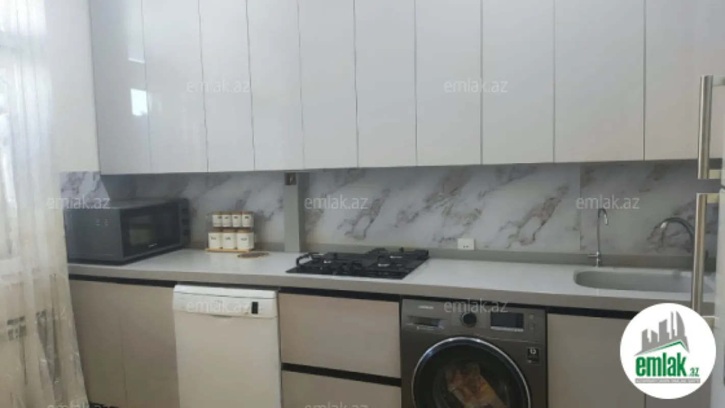 Satılır 3 otaqlı yeni tikili 105 m²