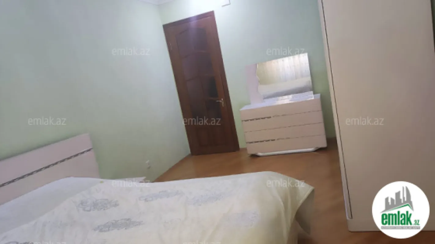 Satılır 3 otaqlı yeni tikili 105 m²