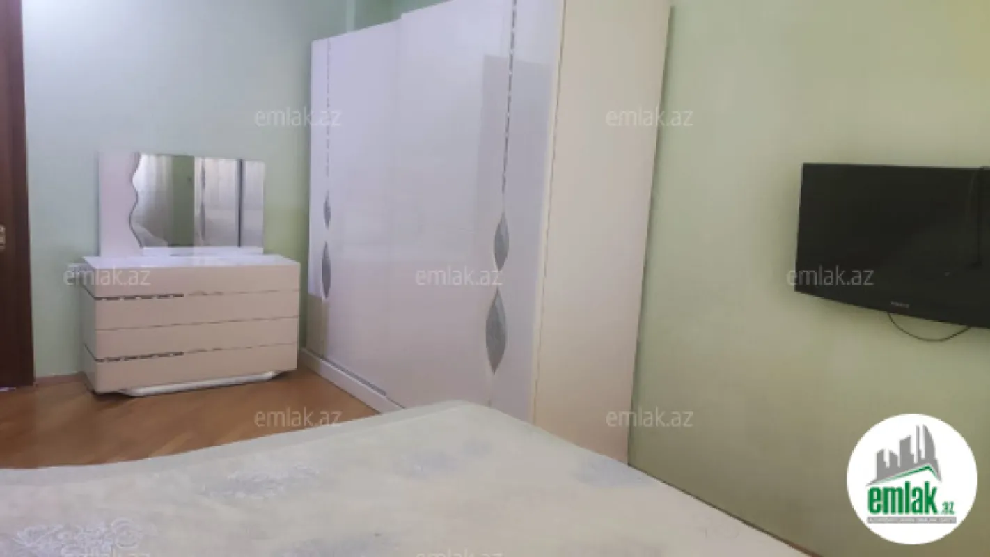 Satılır 3 otaqlı yeni tikili 105 m²