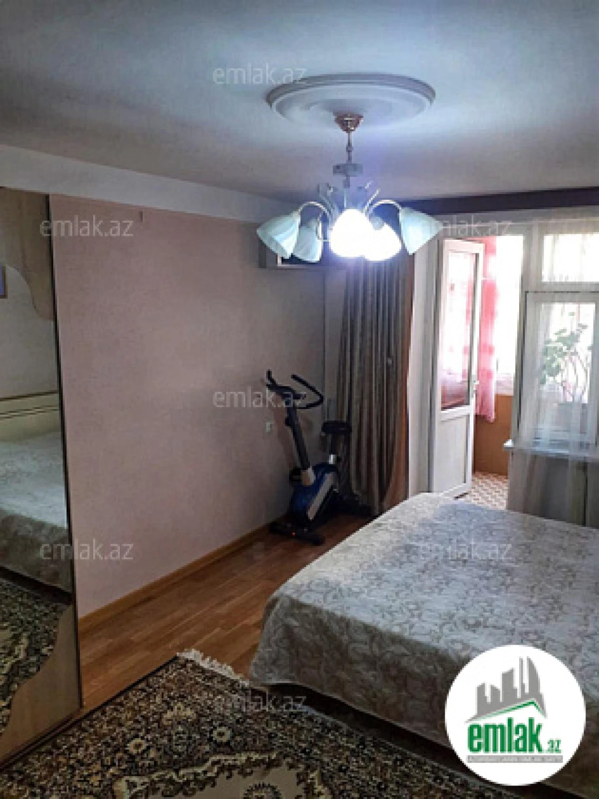 Satılır 3 otaqlı köhnə tikili 85 m²