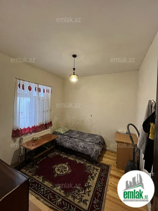 Satılır 5 otaqlı həyət evi 120 m²